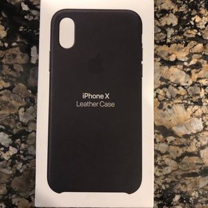 Apple iPhone X Leather Case- No signs of wear
